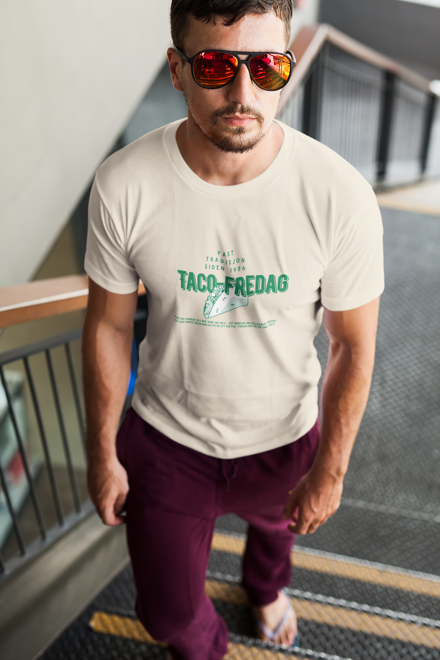 Taco-fredag T-skjorte – Fast tradisjon siden 1986 | Unisex | Norsk taco-humor